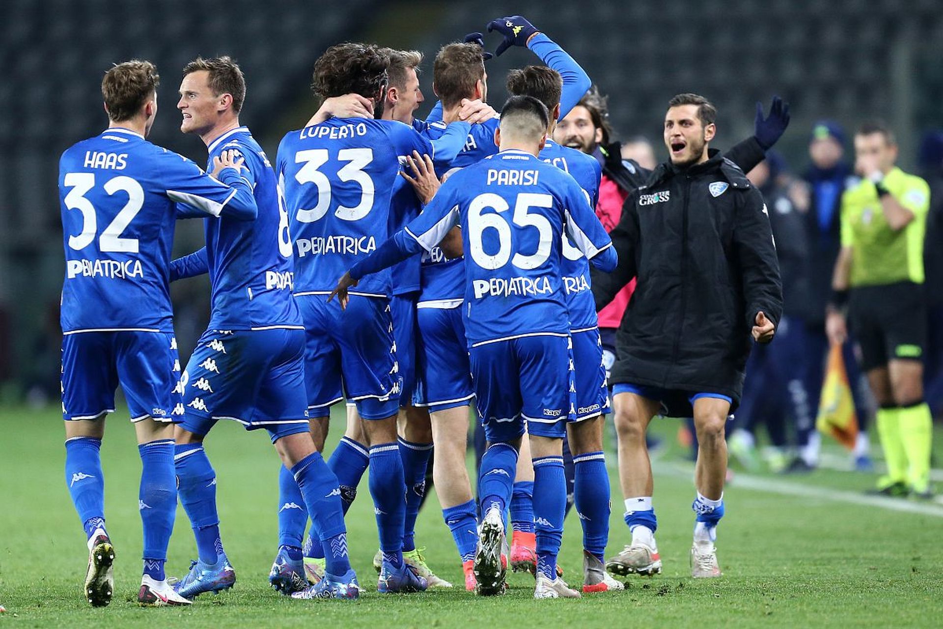 巴佩再次成 巴佩再次成